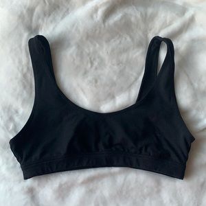 Alo yoga sports bra size small medium